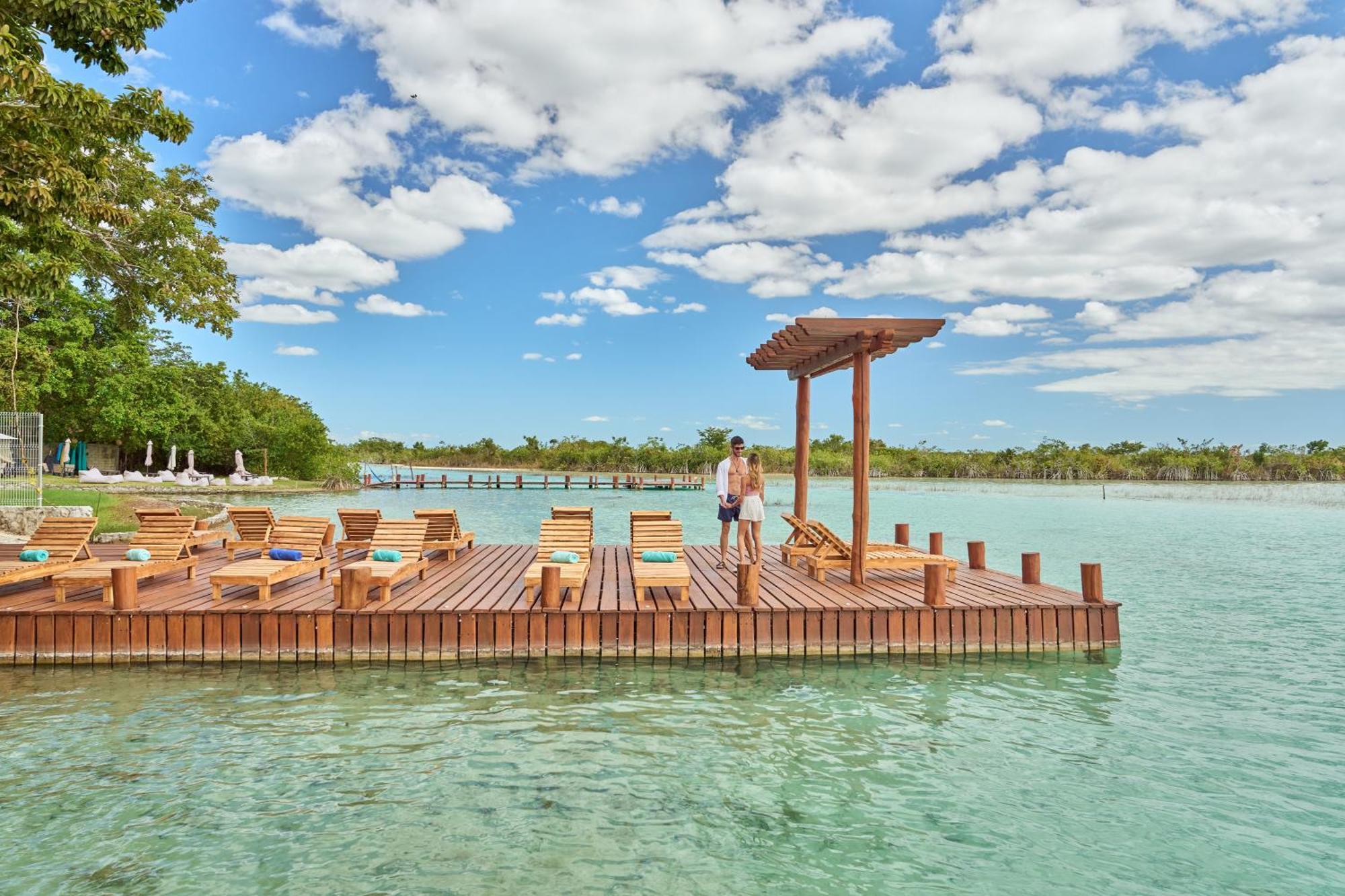 Cristalino Lagoon Front Hotel, Restaurant & Spa Бакалар Екстериор снимка