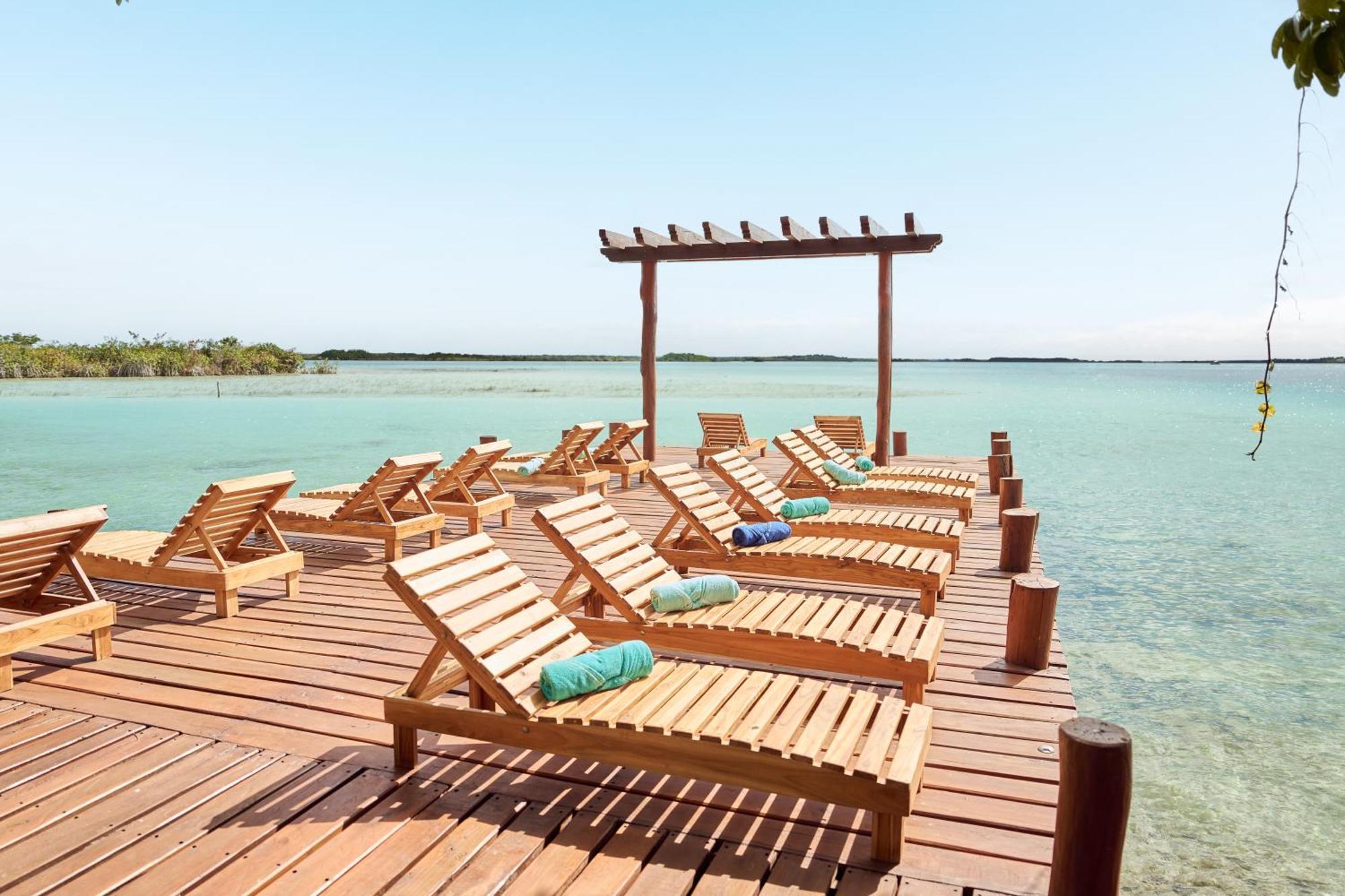Cristalino Lagoon Front Hotel, Restaurant & Spa Бакалар Екстериор снимка