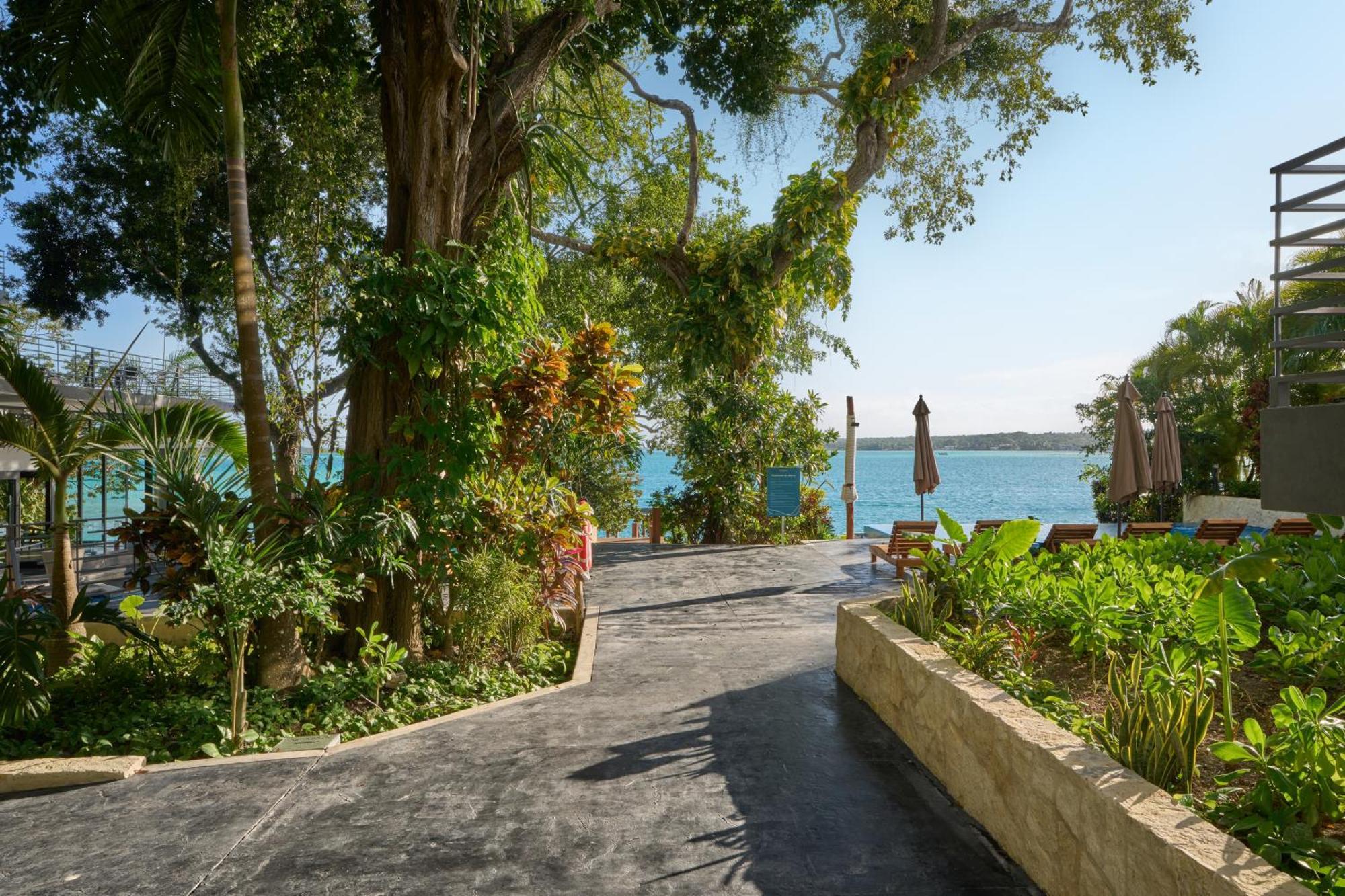 Cristalino Lagoon Front Hotel, Restaurant & Spa Бакалар Екстериор снимка